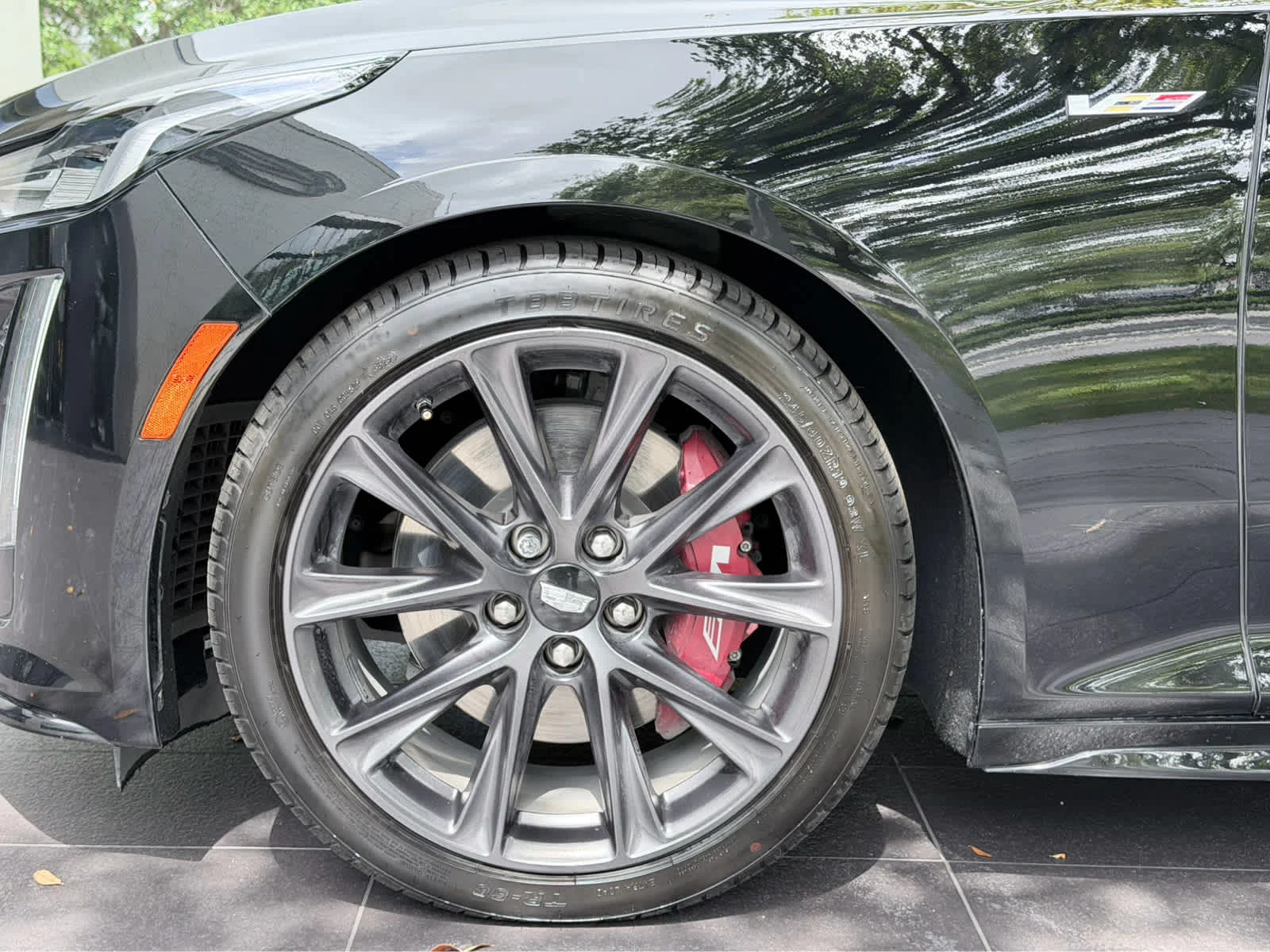 Certified Used 2022 Black Raven Cadillac V-Series image 12
