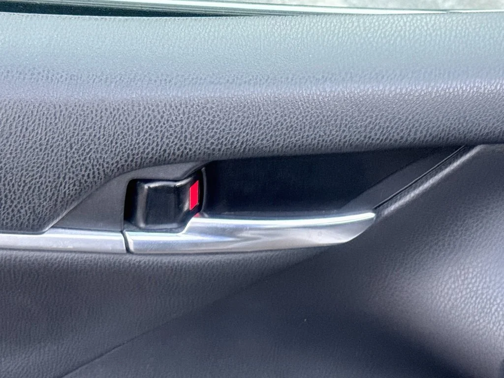 Used 2022 Silver Toyota XSE image 19