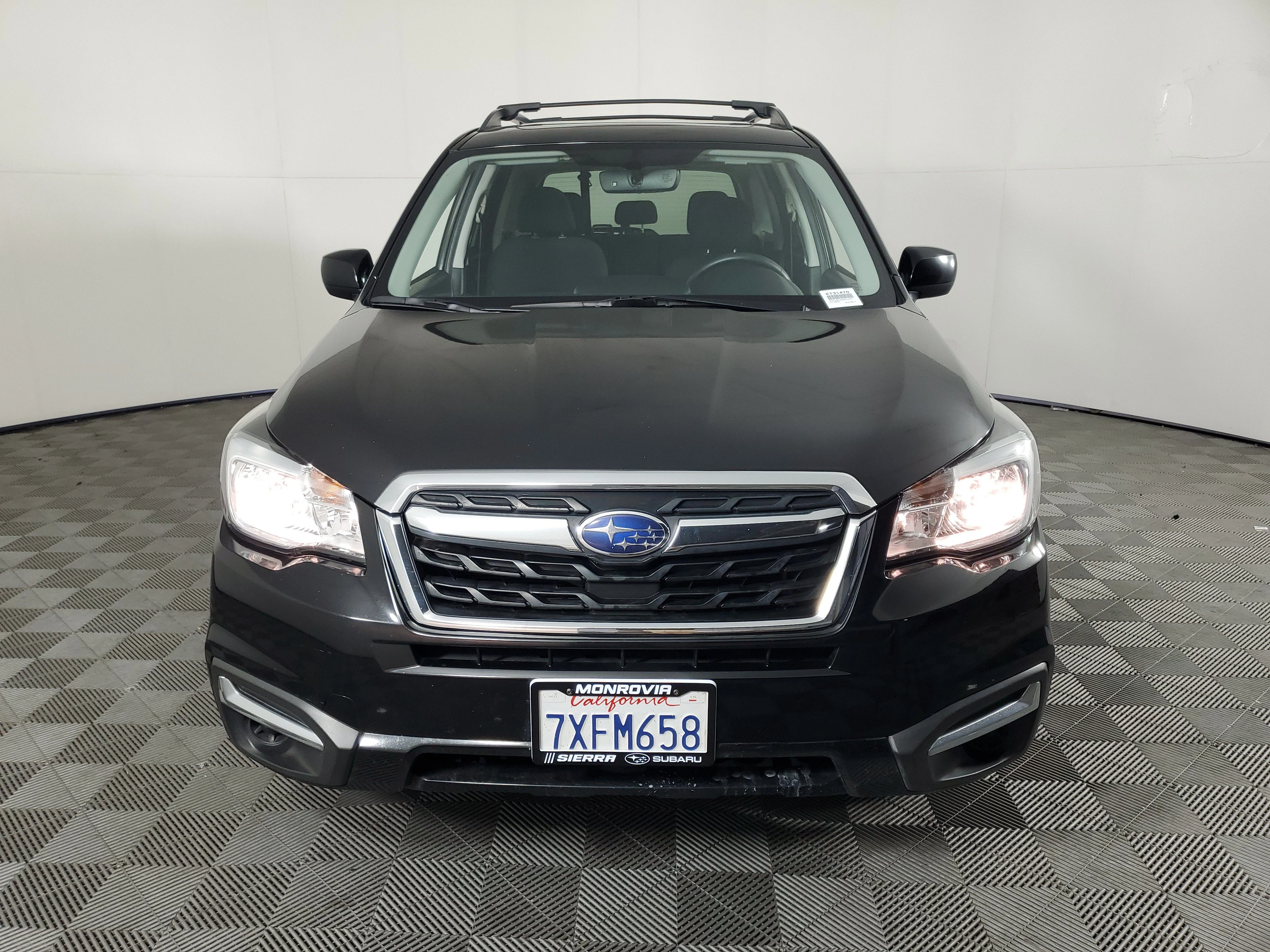 Used 2017 Crystal Black Silica Subaru Premium image 9