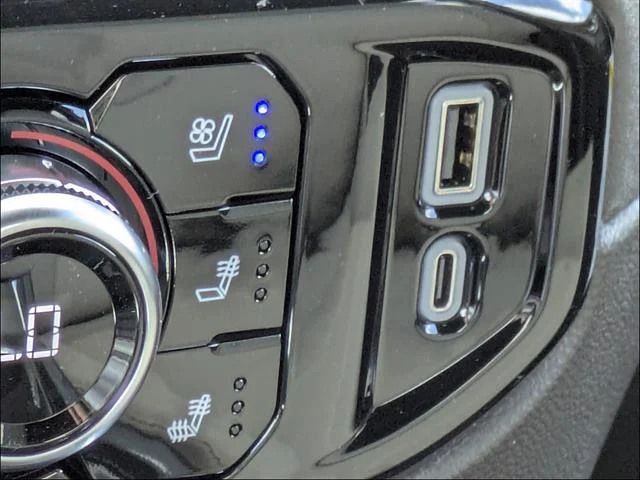 2026 GMC Sierra 1500 SLT - Photo 30