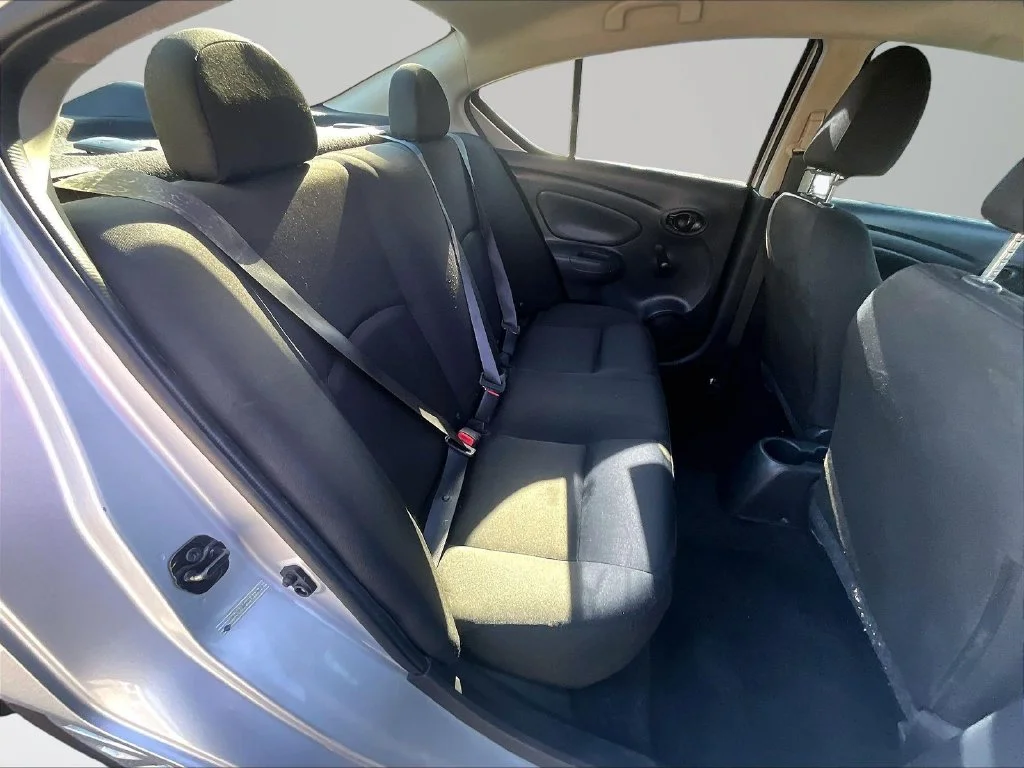 Used 2019 Silver Nissan 1.6 S image 25