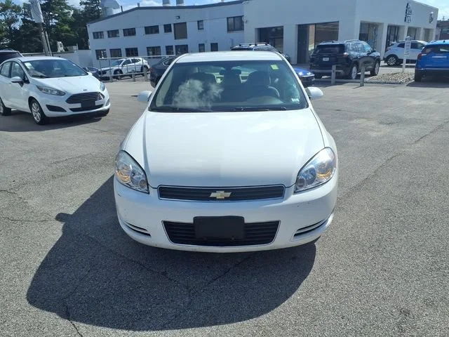 Used 2007 White Chevrolet 3.5L LT image 21
