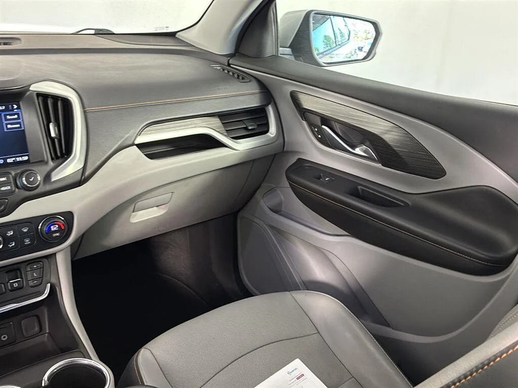Used 2019 Quicksilver Metallic GMC SLT image 18