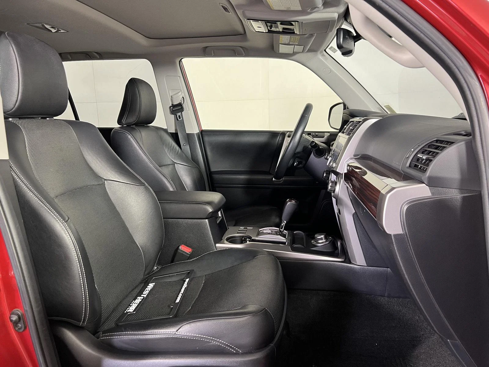 Used 2021 Rd Toyota Limited image 47
