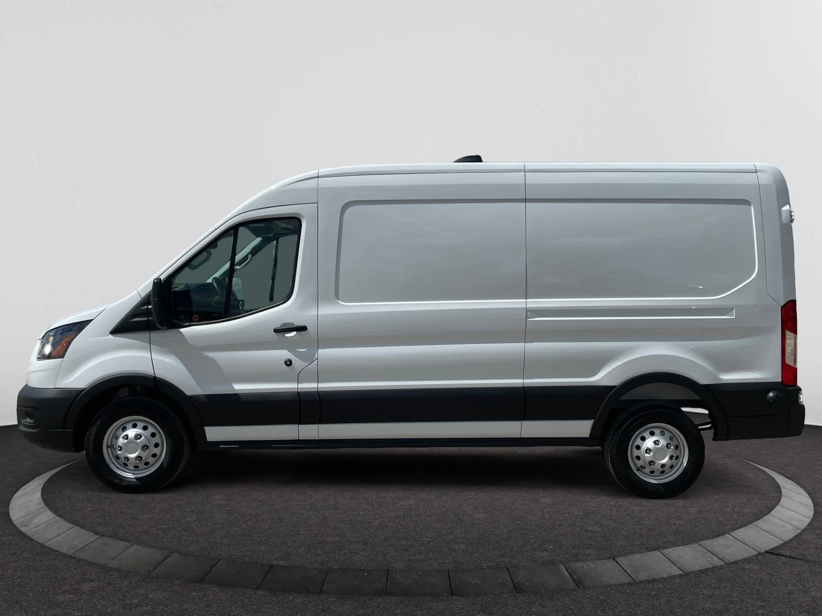 New 2026 Oxford White Ford  image 2