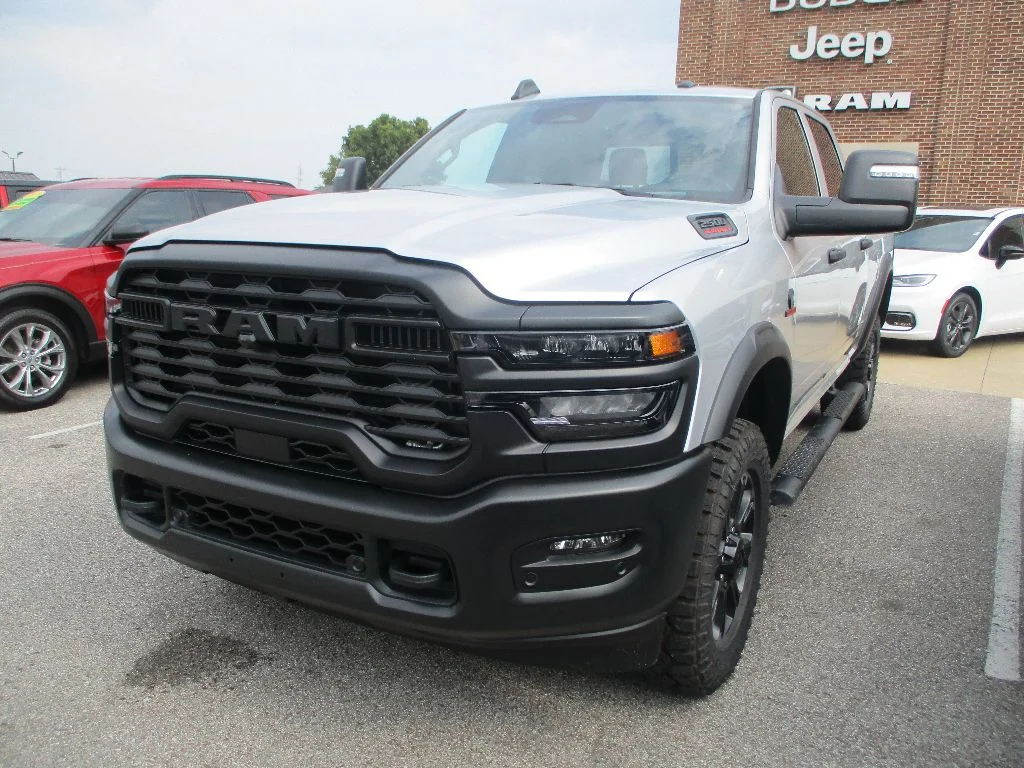 New 2026 Silver-Zynith Exterior Paint RAM Tradesman image 3