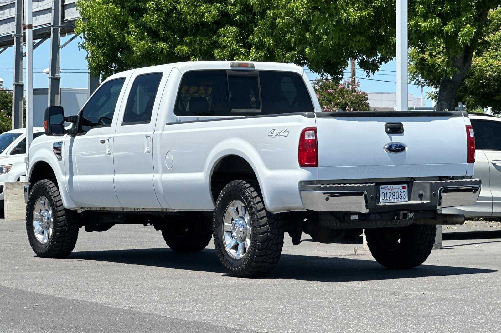 Used 2010 White Ford  image 6