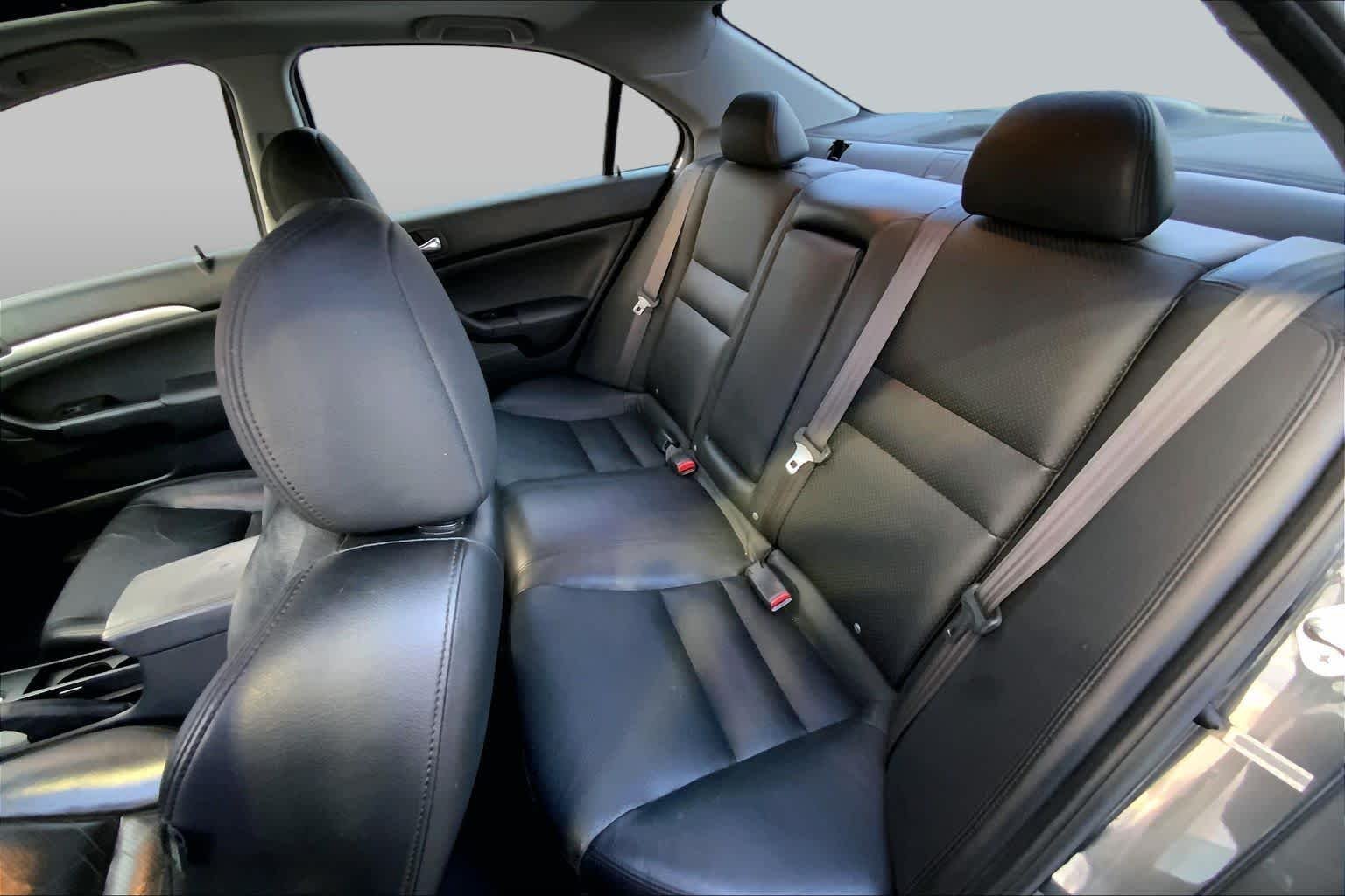 Used 2008 Carbon Gray Pearl Acura  image 17