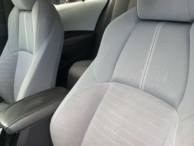 Used 2020 Silver Toyota SE image 18