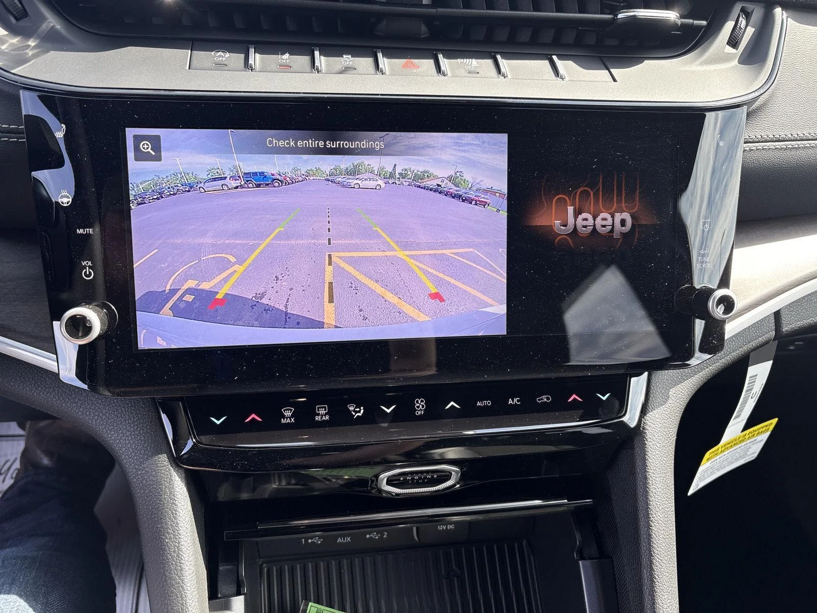 New 2026 Bright White Clearcoat Jeep Laredo Altitude image 22