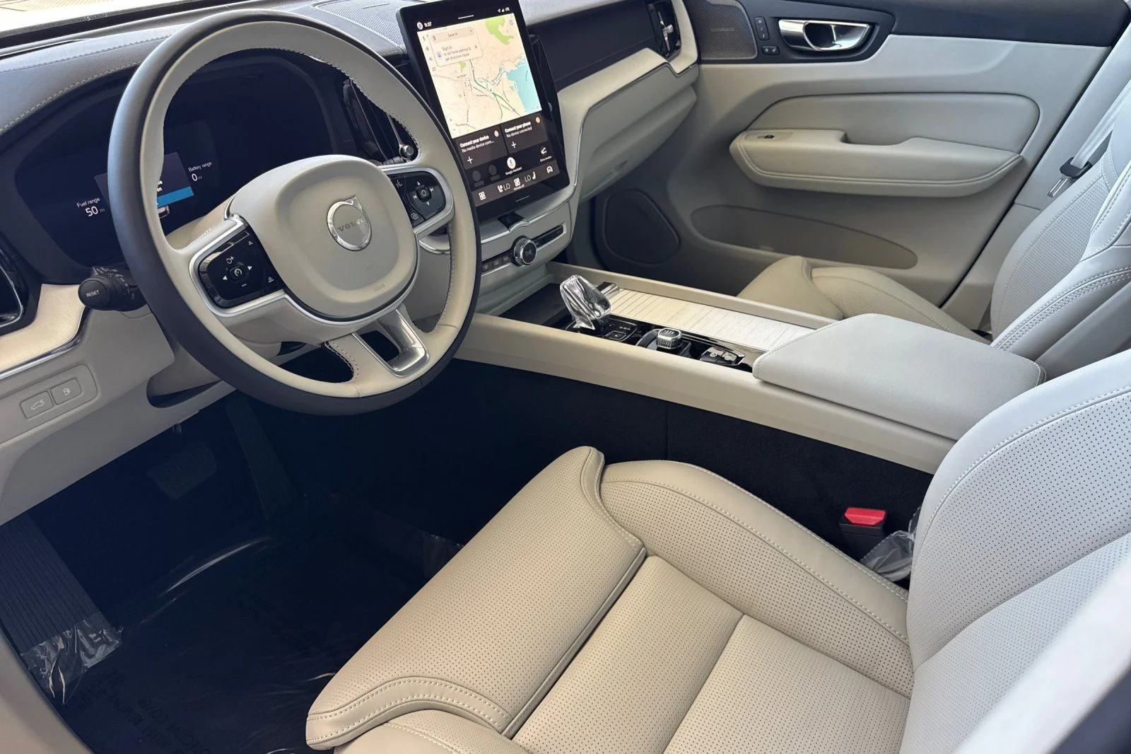 New 2026 Crystal White Volvo T8 Ultra image 13