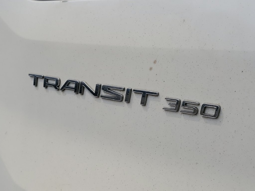 Used 2017 White Ford XLT image 6