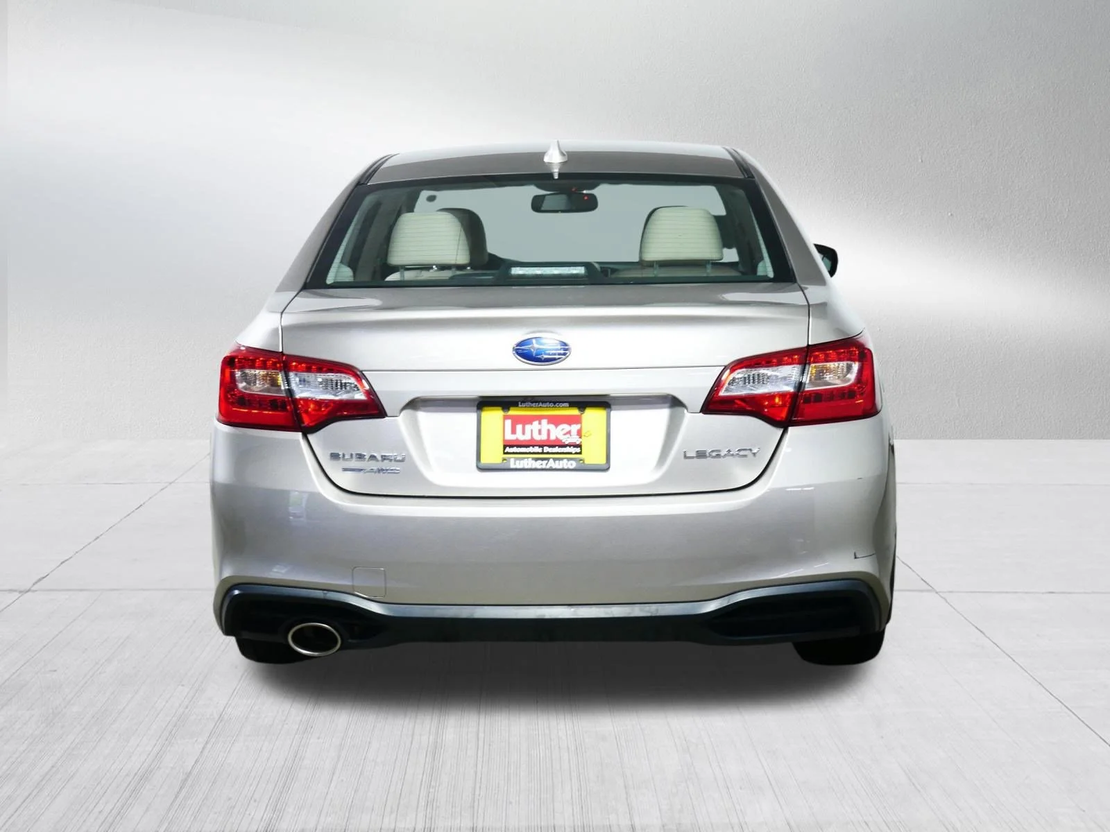 Used 2018 Tungsten Metallic Subaru Limited image 6