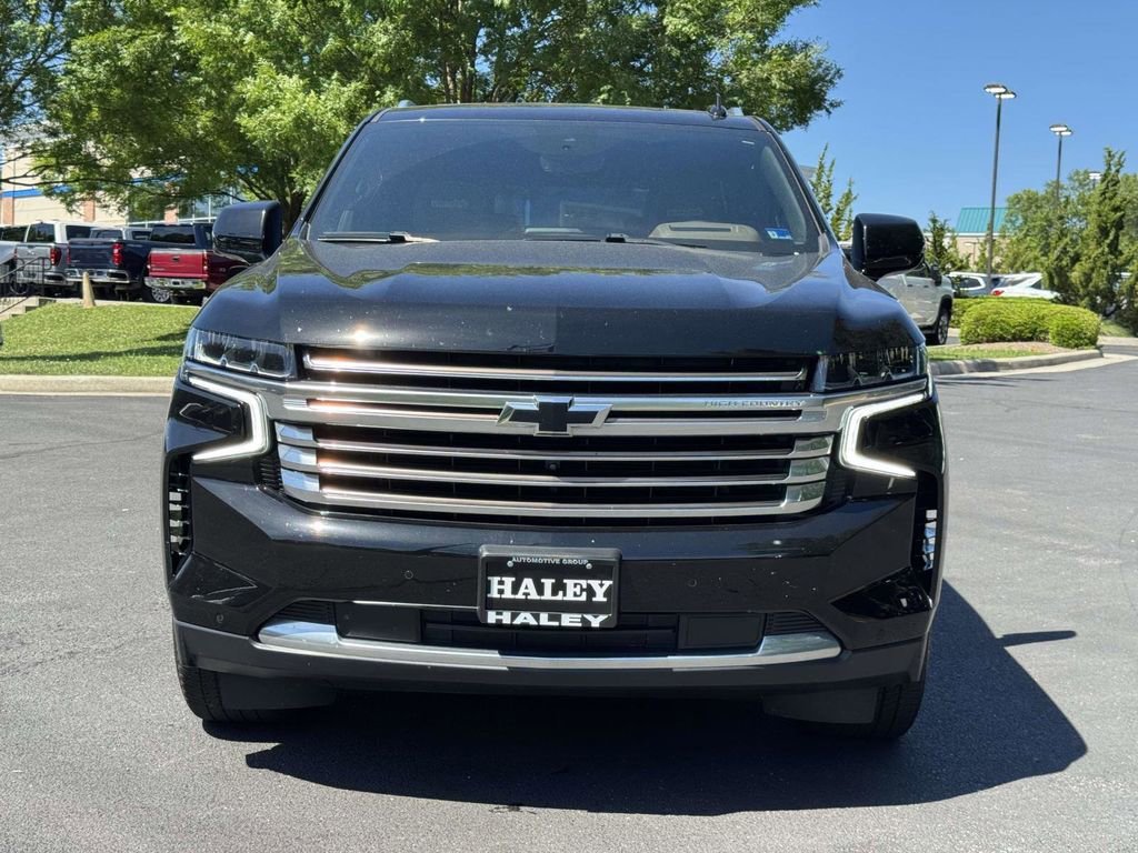 Used 2023 Black Chevrolet High Country image 28