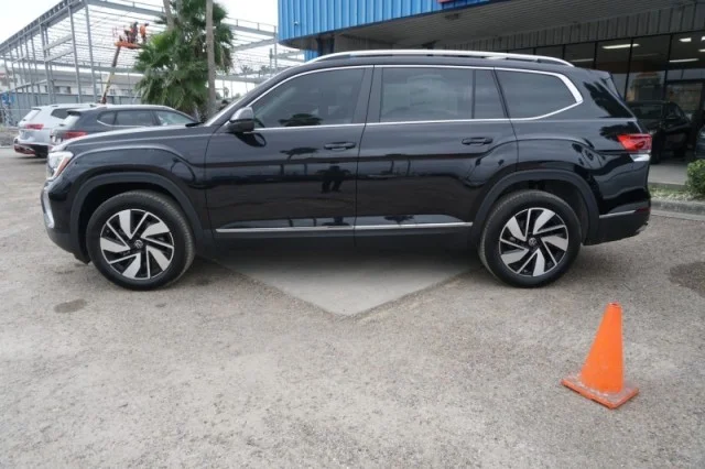 2024 Volkswagen Atlas SEL - Photo 10