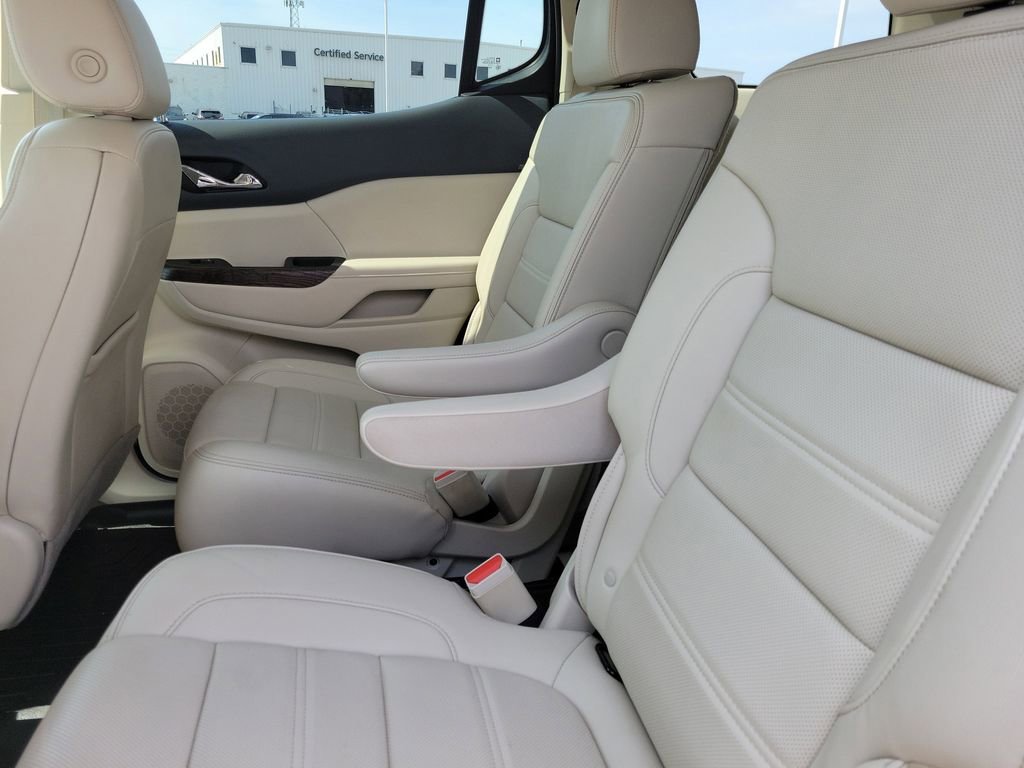 2023 GMC Acadia Denali - Photo 11