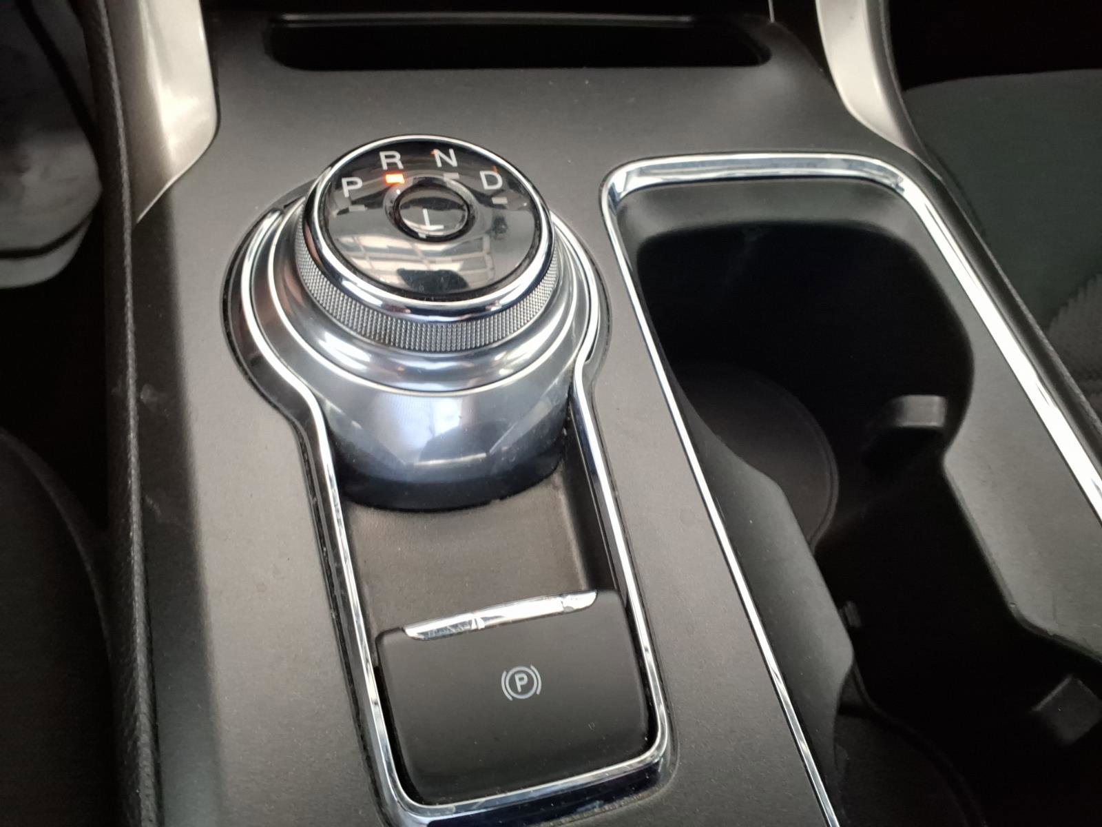 2019 Ford Fusion Hybrid SE - Photo 24