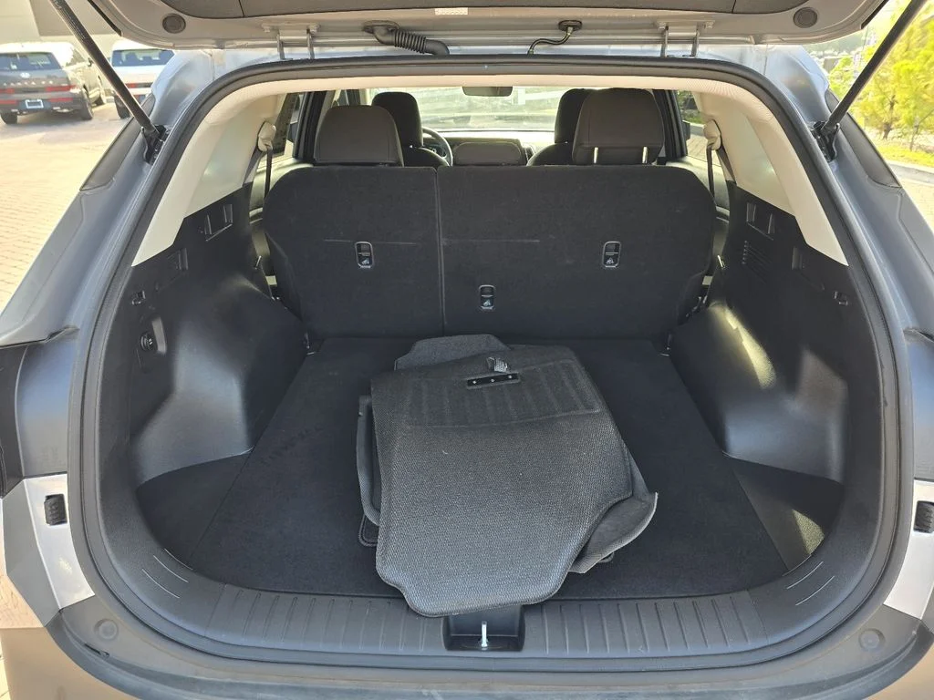 Used 2025 Steel Gray Kia LX image 25