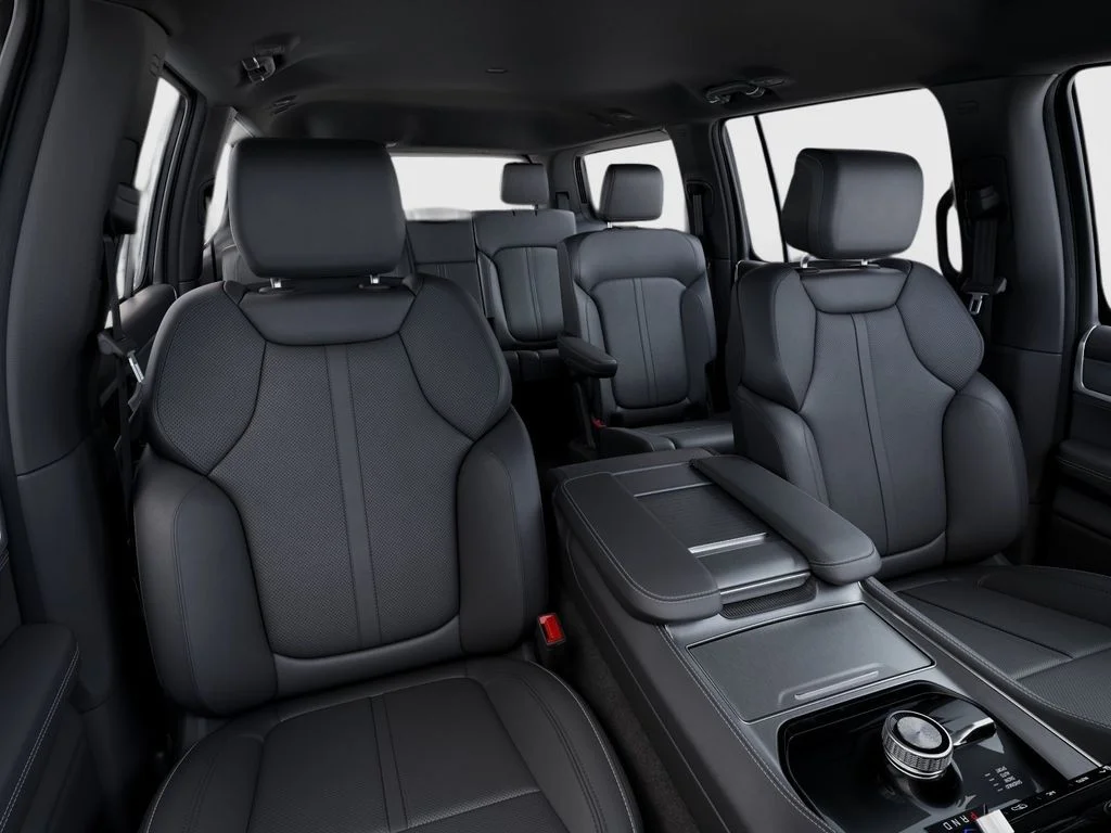 New 2026 Bright White Clear-Coat Exterior Paint Jeep  image 18