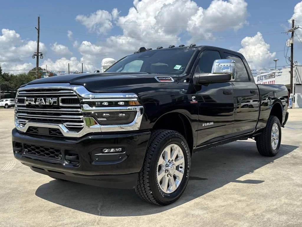 2026 RAM 2500 Laramie - Photo 3
