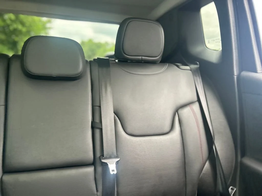 Used 2021 Blue Jeep Trailhawk image 11