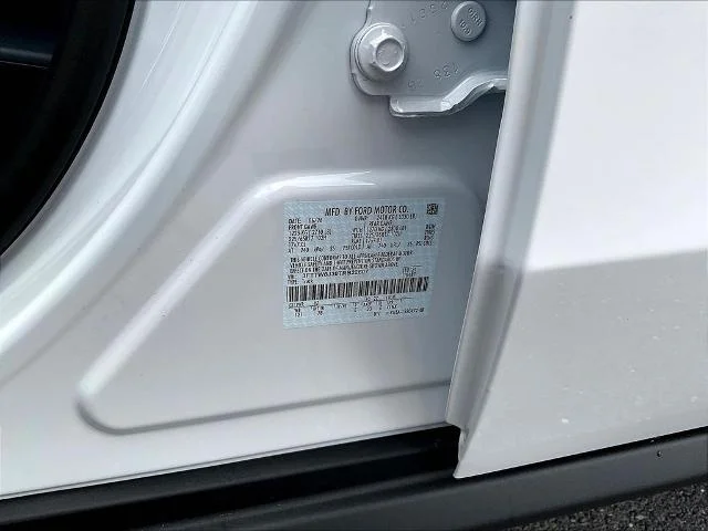 New 2026 Oxford White Ford XLT image 43