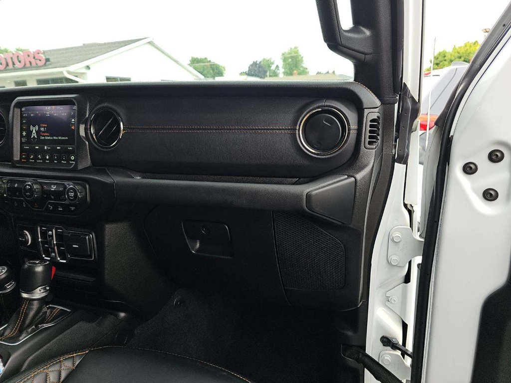 Used 2022 Bright White Clearcoat Jeep Unlimited High Altitude image 6