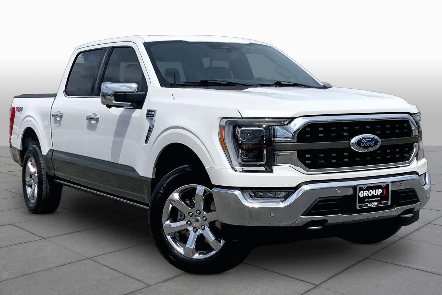 Used 2023 Star White Metallic Tri-Coat/Stone Gray Ford King Ranch image 3