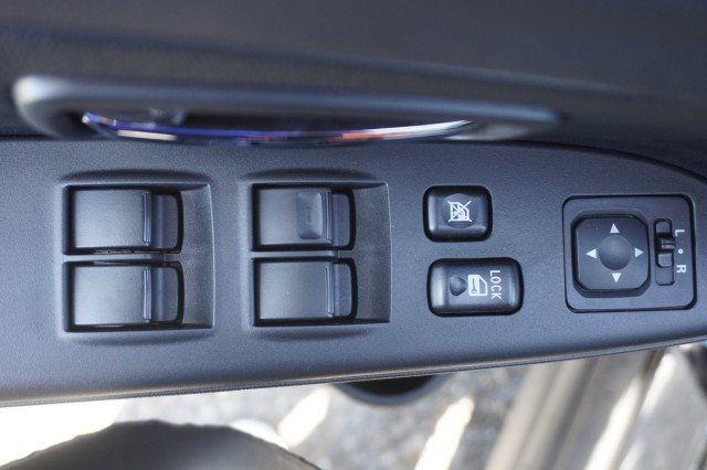New 2026 Labrador Black Pearl Mitsubishi 2.0 ES image 15