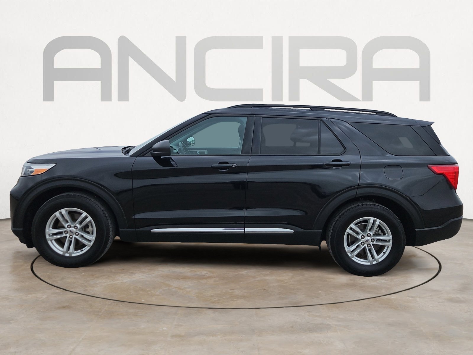 Used 2022 Black Metallic Ford XLT image 6