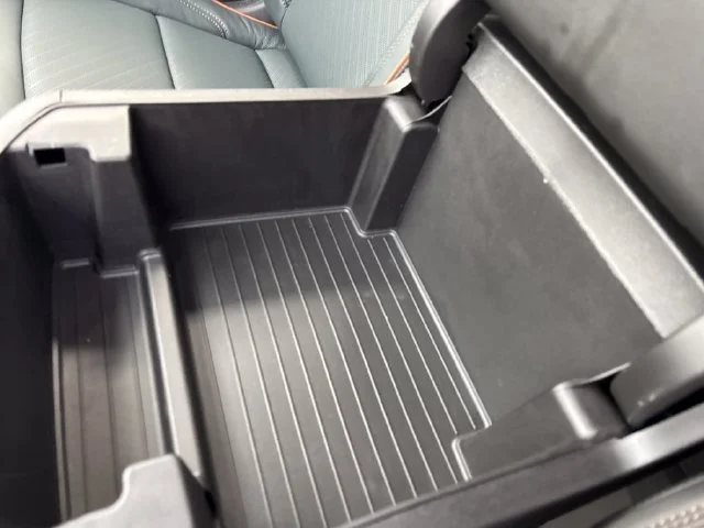 New 2026 Sterling Metallic GMC AT4 image 29