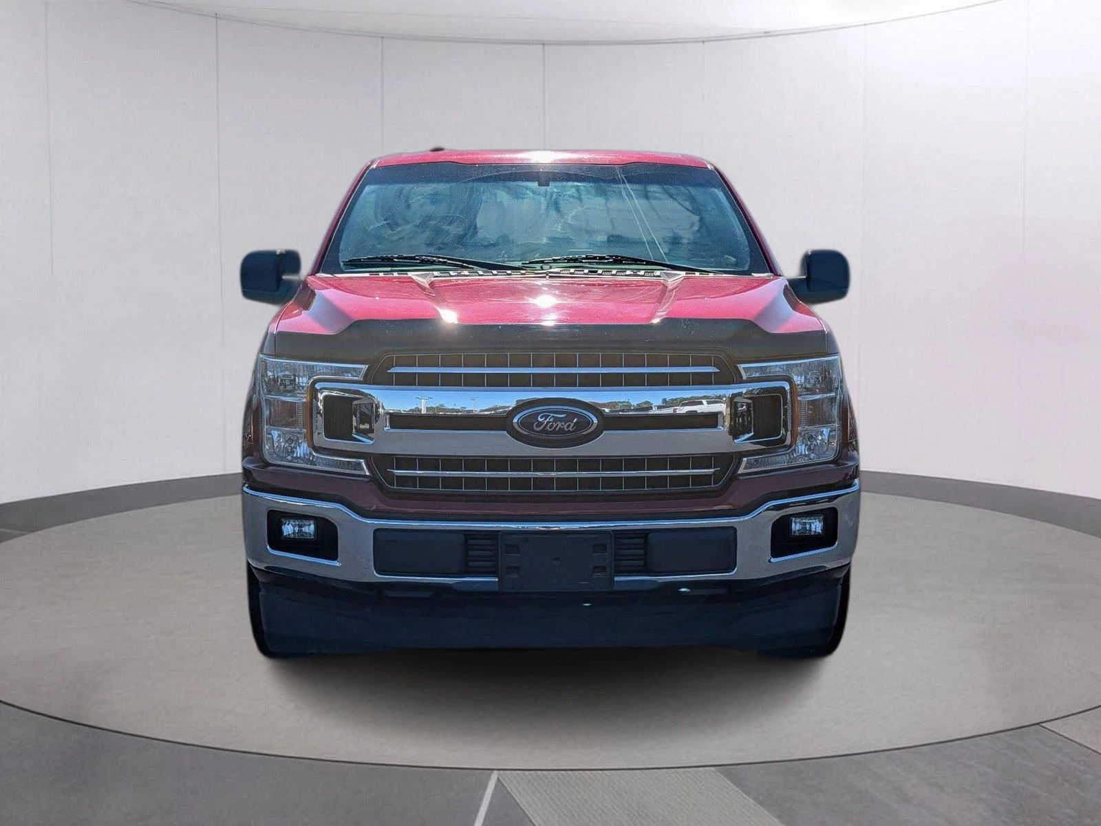 Used 2018 Ruby Red Metallic Tinted Clearcoat Ford XLT image 9