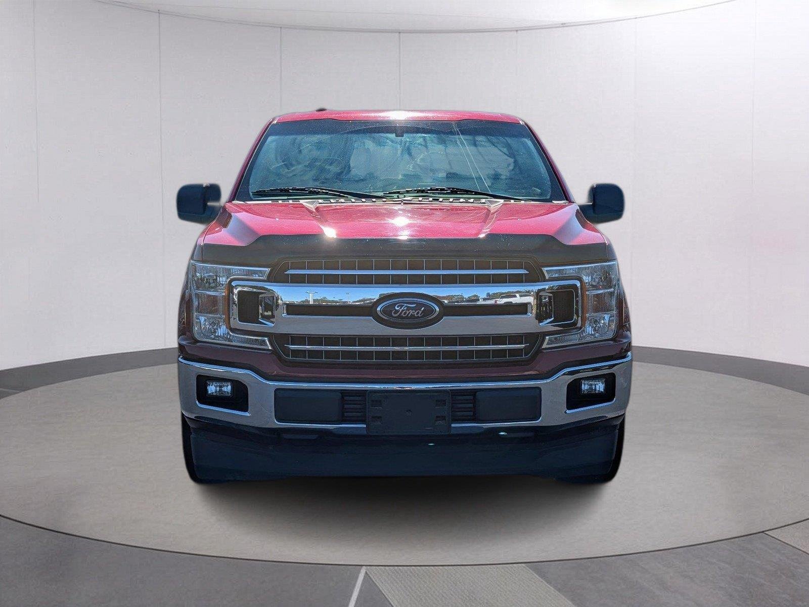 Used 2018 Ruby Red Metallic Tinted Clearcoat Ford XLT image 9