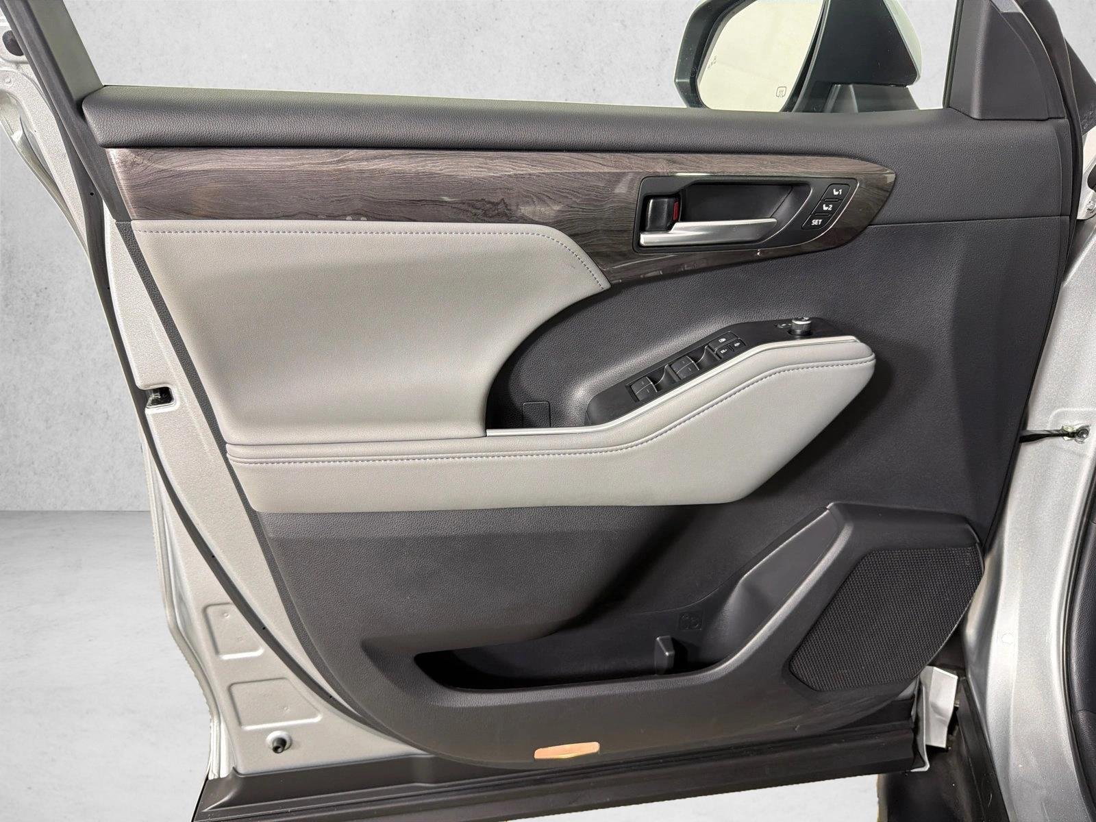 Used 2024 Celestial Silver Metallic Toyota Platinum image 11
