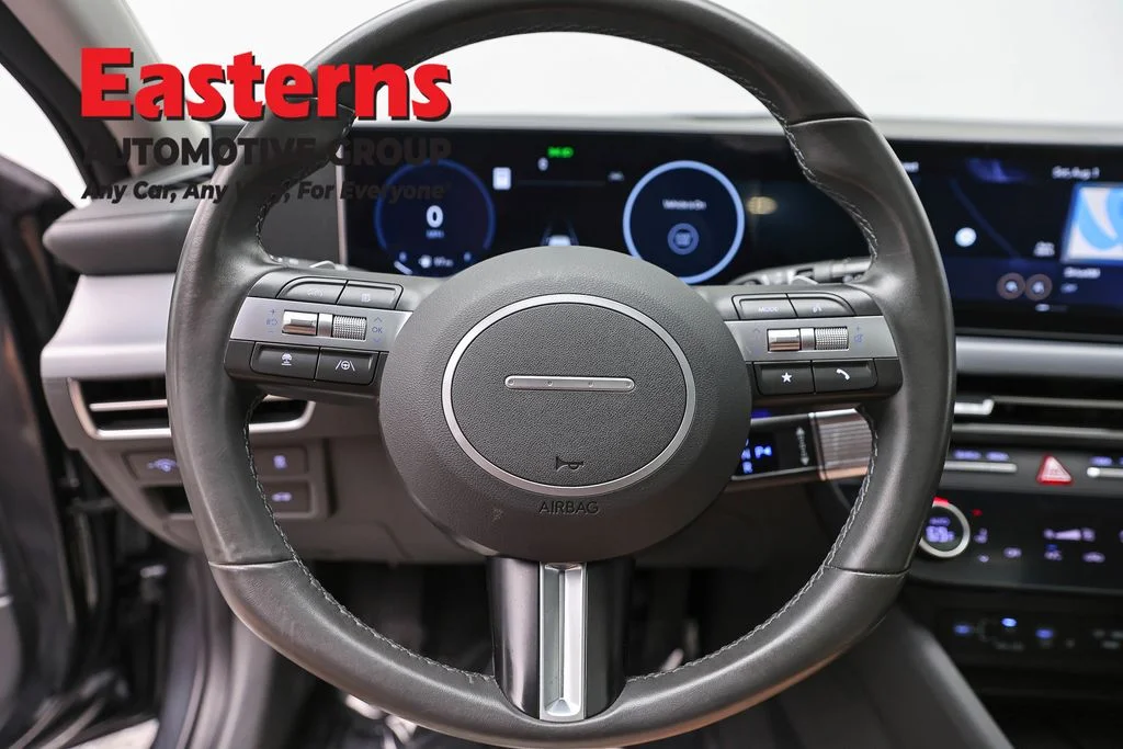 Used 2024 Gray Hyundai SEL image 10