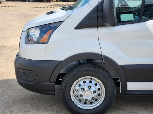 New 2026 Oxford White Ford Cargo Van image 26