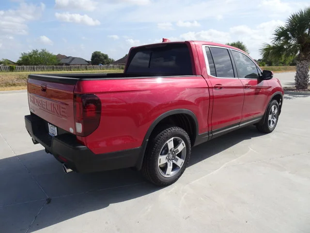 New 2026 Radiant Red Metallic II Honda RTL image 4