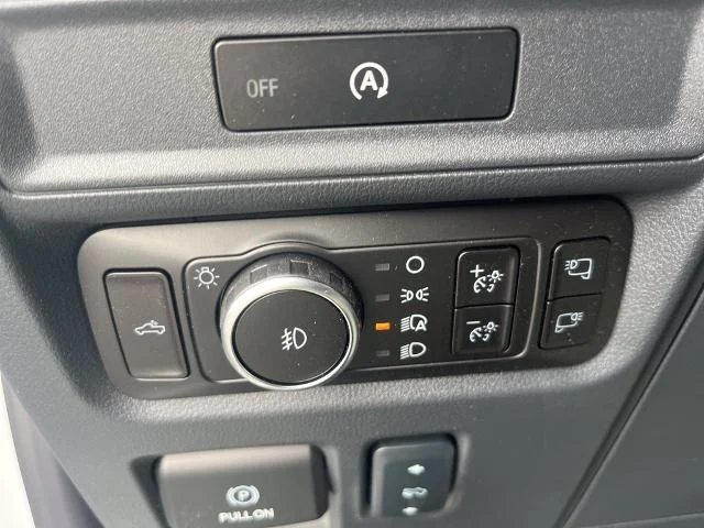 New 2025 Oxford White Ford Tremor® image 52