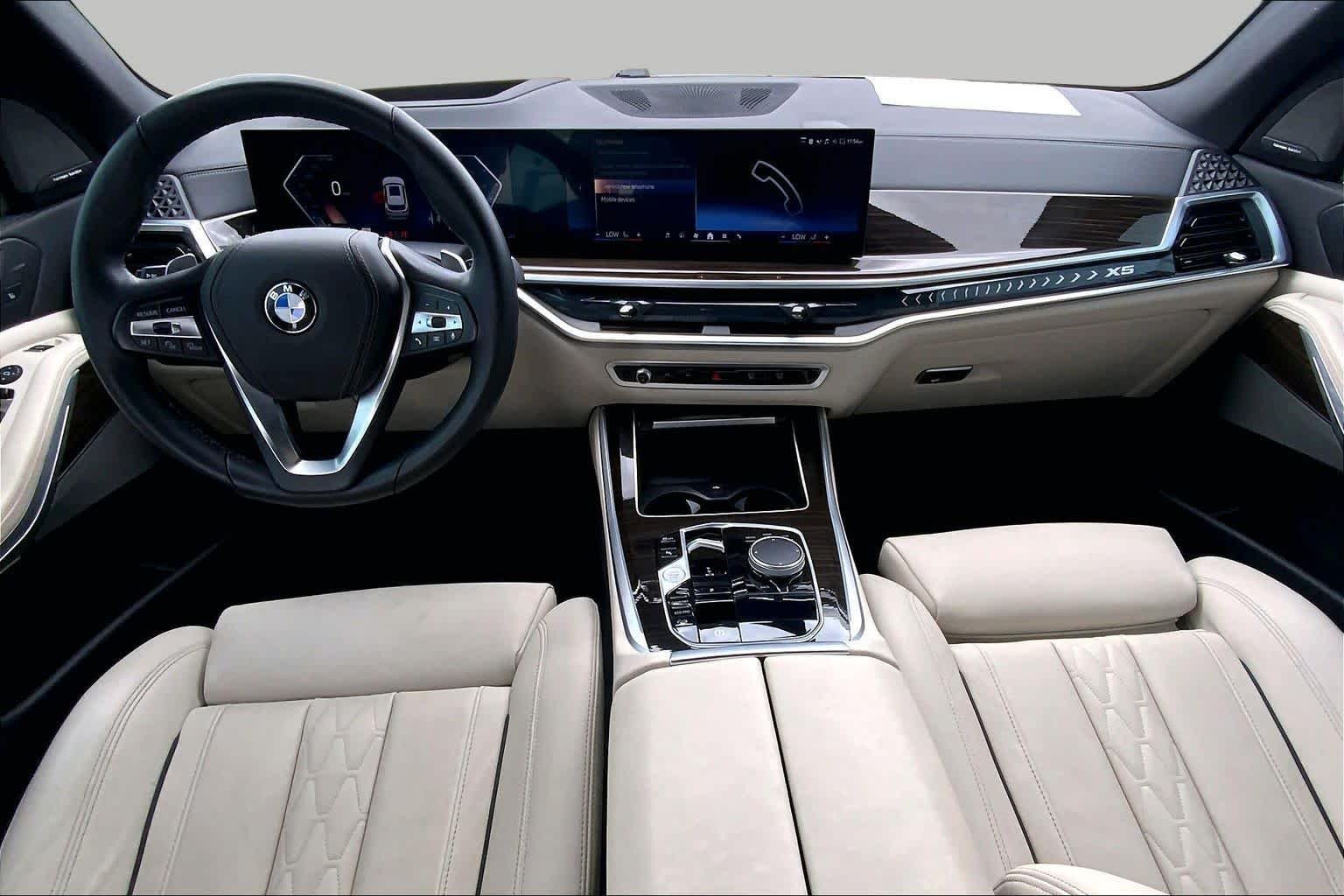Used 2024 Mineral White Metallic BMW xDrive40i image 14