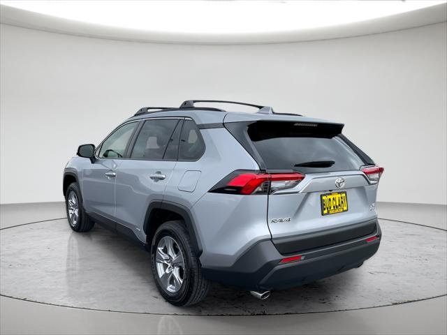 Certified Used 2025 SILVER SKY METALLIC Toyota  image 7