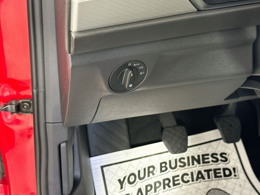 Used 2019 Tornado Red Volkswagen S image 16