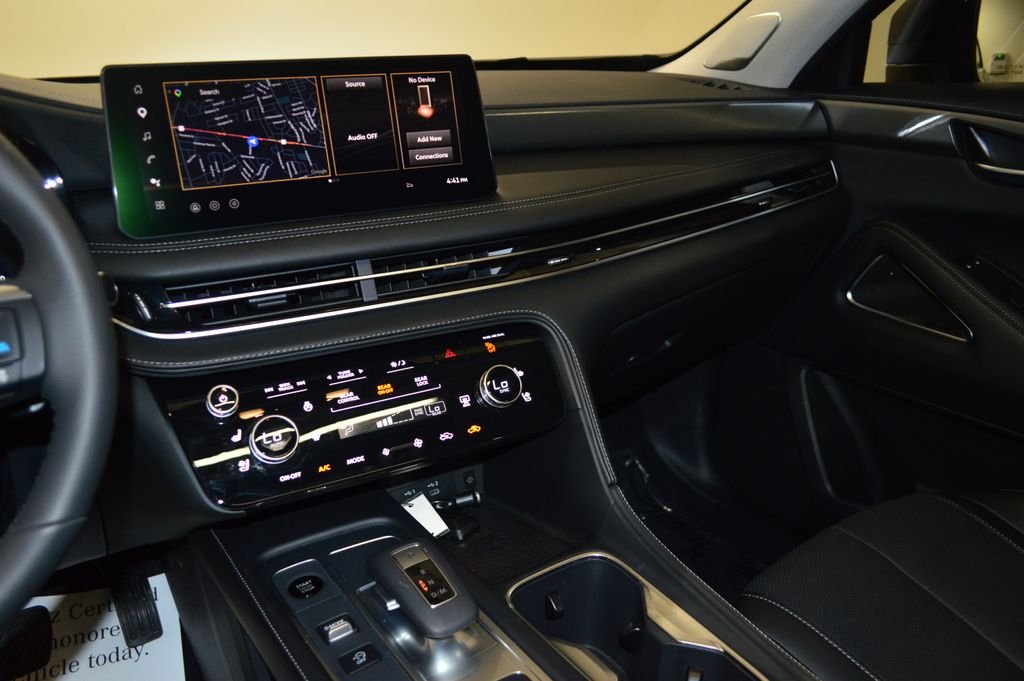 Used 2026 Graphite Shadow INFINITI LUXE image 24