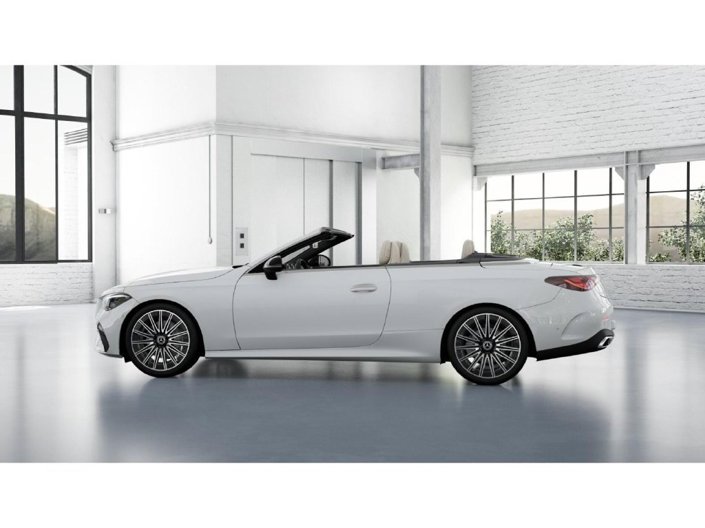 Certified Used 2025 Polar White Mercedes-Benz CLE 300 4MATIC® image 33
