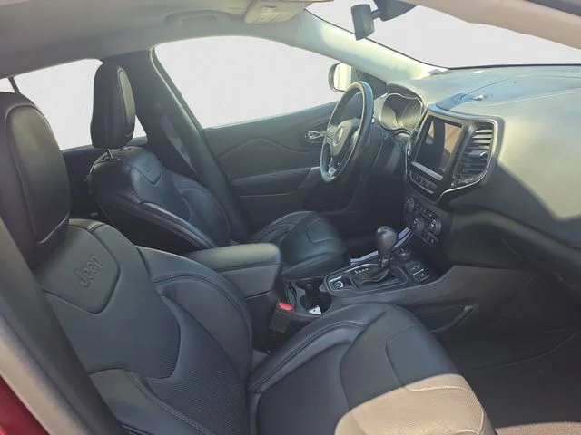 Used 2021 Red Jeep Latitude Lux image 15