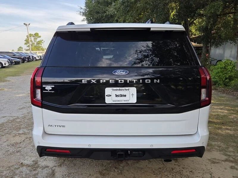 Certified Used 2025 Oxford White Ford Active image 13