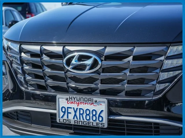 Used 2023 Black Hyundai SEL image 8