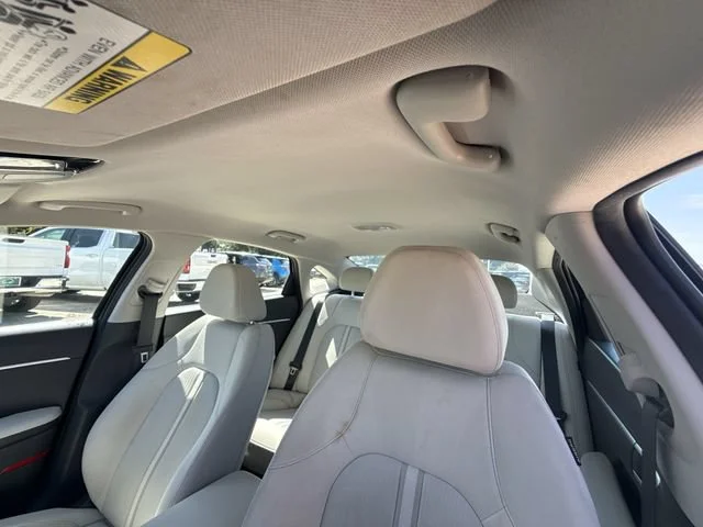 Used 2024 Gray Hyundai SEL image 19