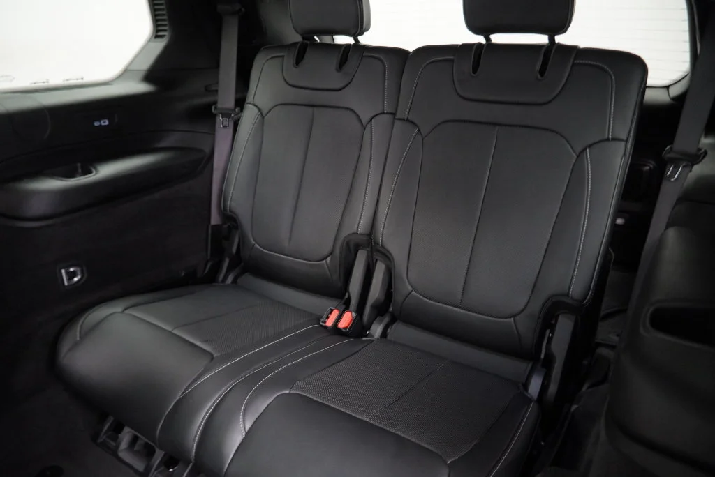 Used 2021 Silver Jeep Overland image 22