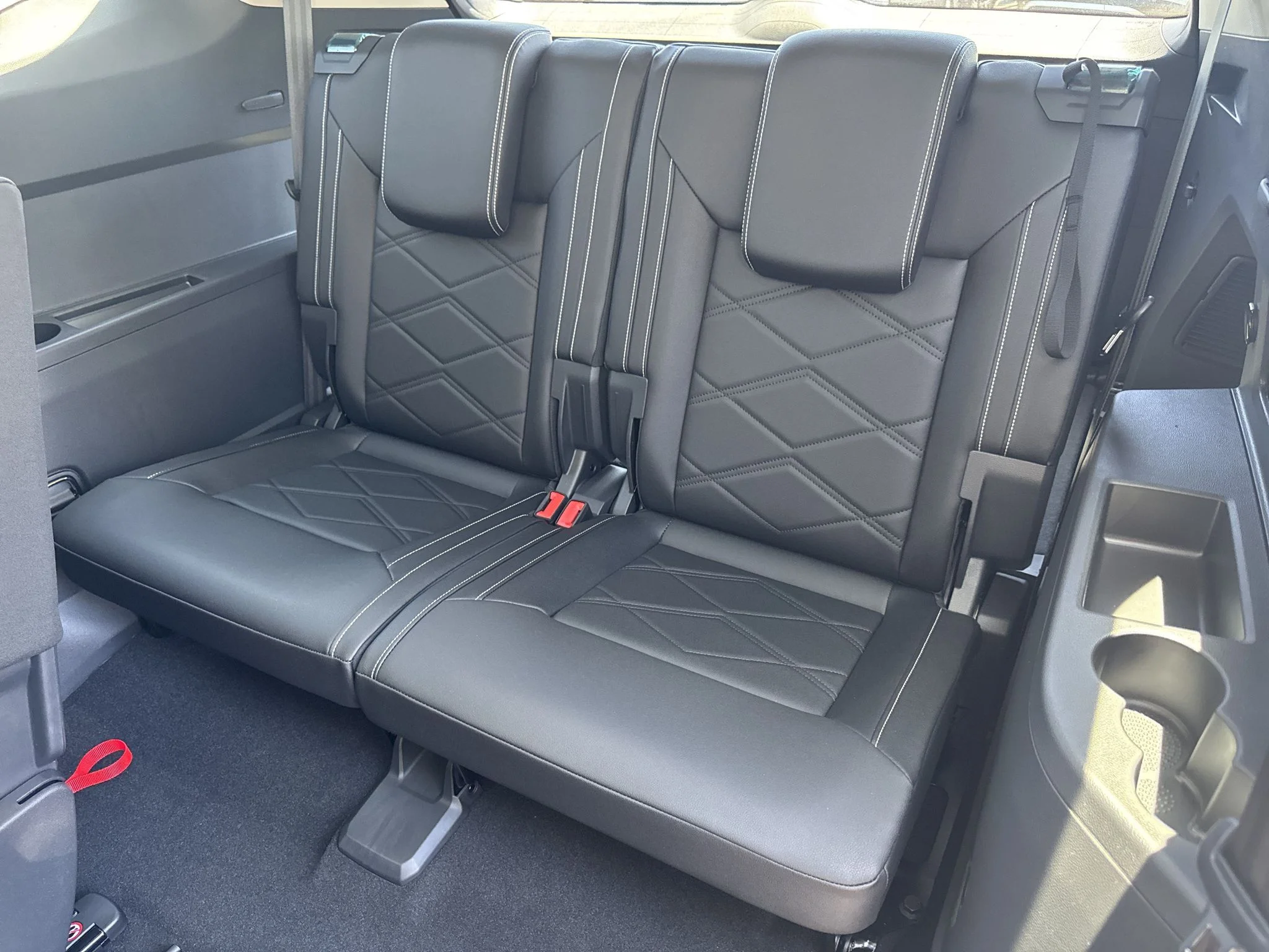New 2026 Pure Gray Volkswagen 2.0T SE w/Technology image 33