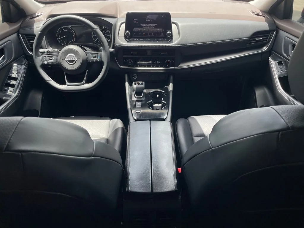 Used 2023 Red Nissan SV image 9